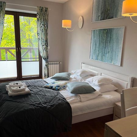 Apartamety I Pokoje Goscinne Na Jaskolczej ชเวียราโดว์-สโดรยจ์ ภายนอก รูปภาพ