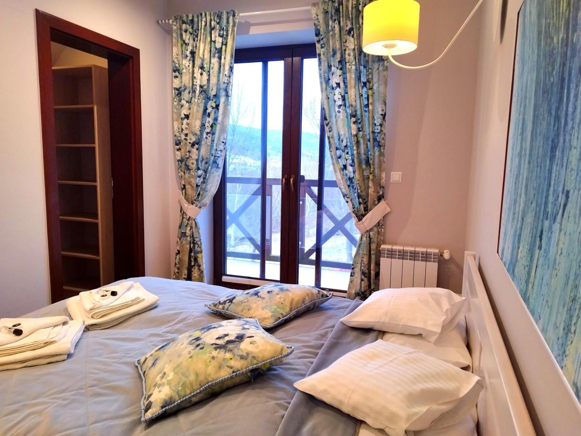 Apartamety I Pokoje Goscinne Na Jaskolczej ชเวียราโดว์-สโดรยจ์ ภายนอก รูปภาพ