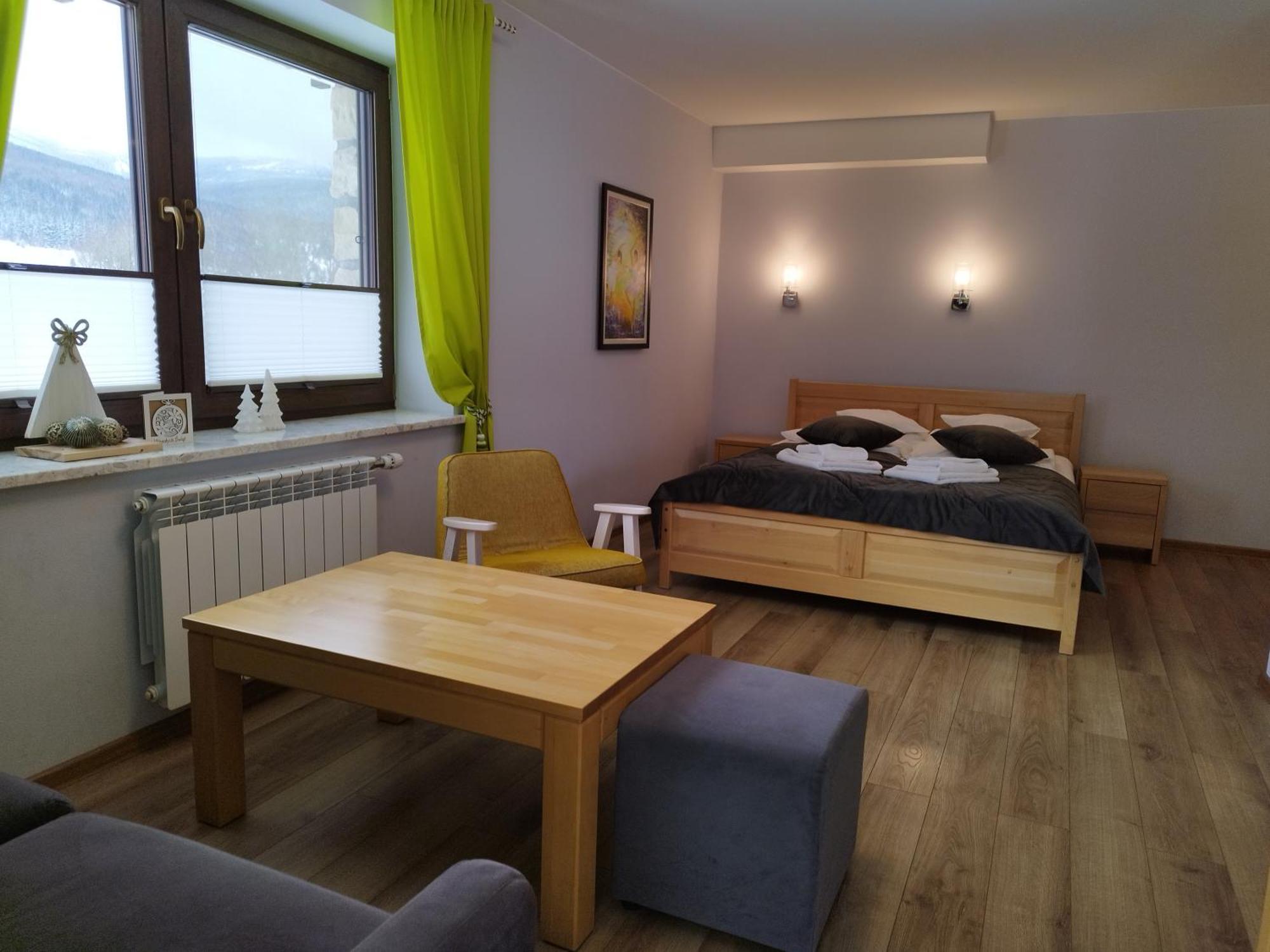 Apartamety I Pokoje Goscinne Na Jaskolczej ชเวียราโดว์-สโดรยจ์ ภายนอก รูปภาพ