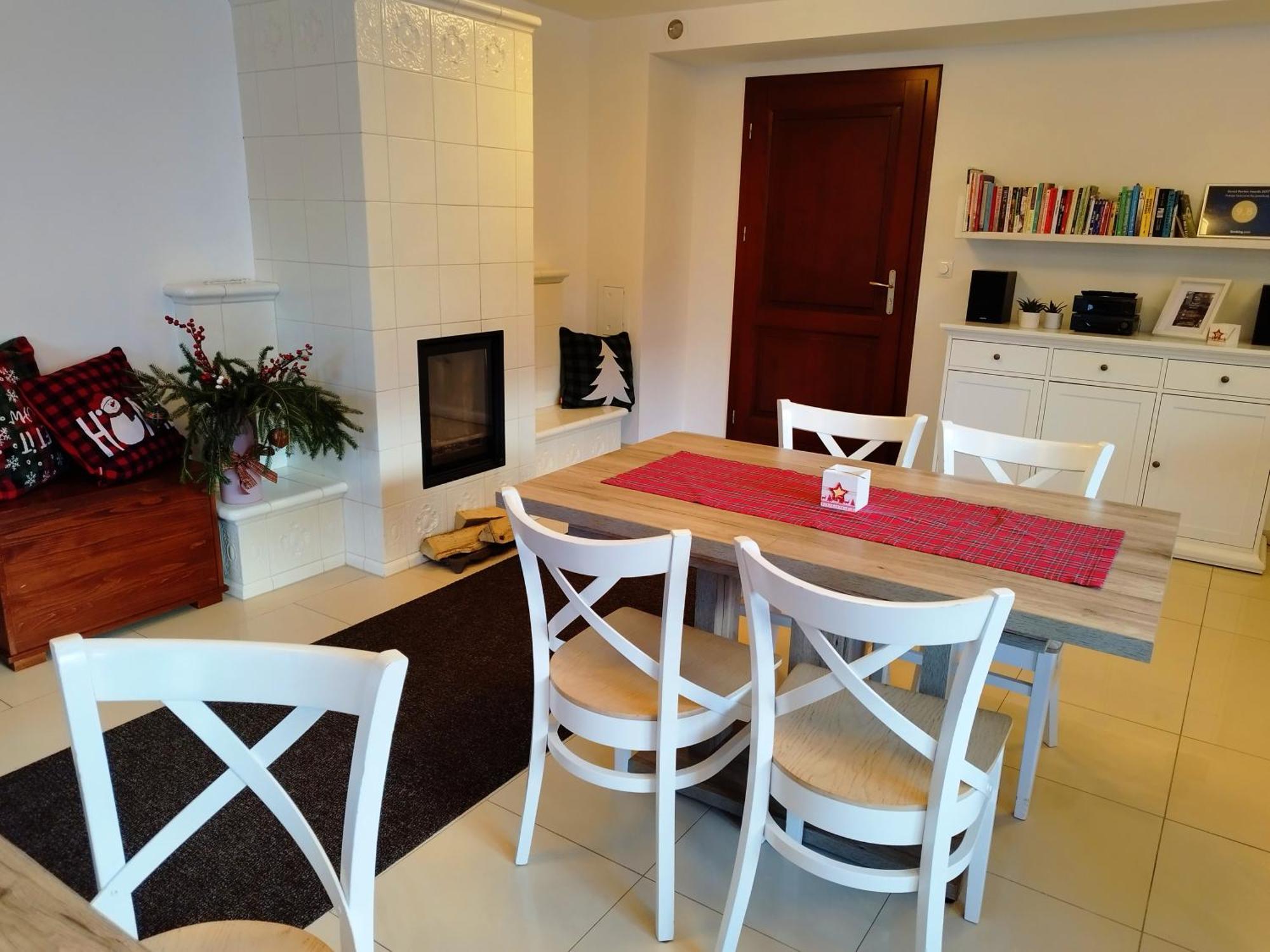 Apartamety I Pokoje Goscinne Na Jaskolczej ชเวียราโดว์-สโดรยจ์ ภายนอก รูปภาพ