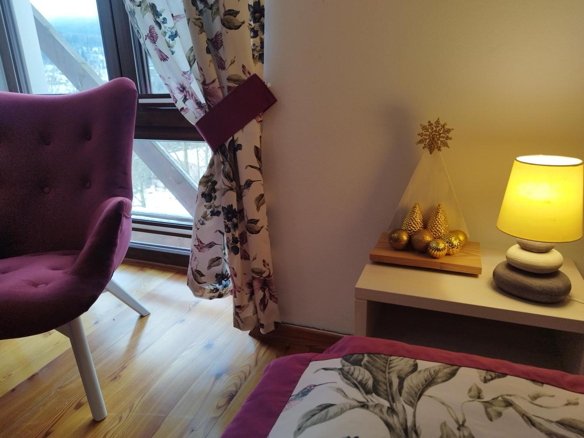 Apartamety I Pokoje Goscinne Na Jaskolczej ชเวียราโดว์-สโดรยจ์ ภายนอก รูปภาพ