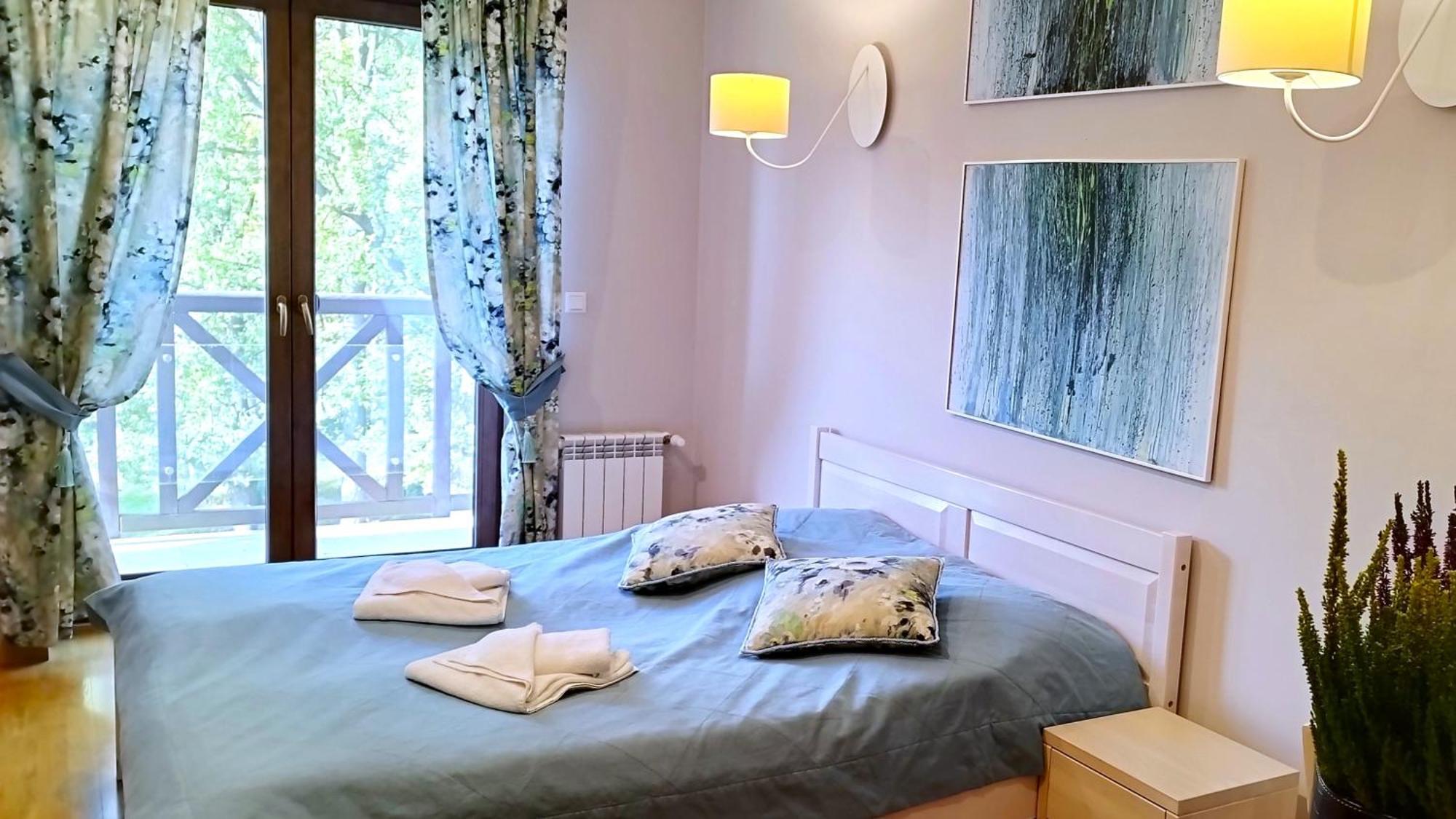 Apartamety I Pokoje Goscinne Na Jaskolczej ชเวียราโดว์-สโดรยจ์ ภายนอก รูปภาพ