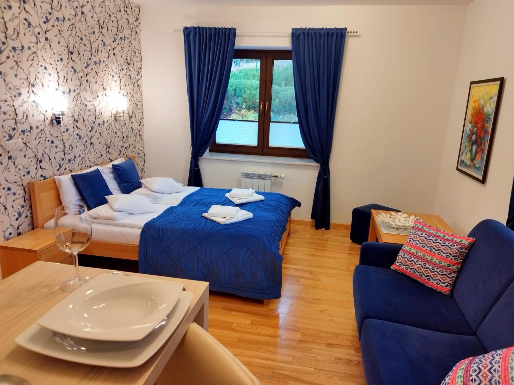 Apartamety I Pokoje Goscinne Na Jaskolczej ชเวียราโดว์-สโดรยจ์ ภายนอก รูปภาพ