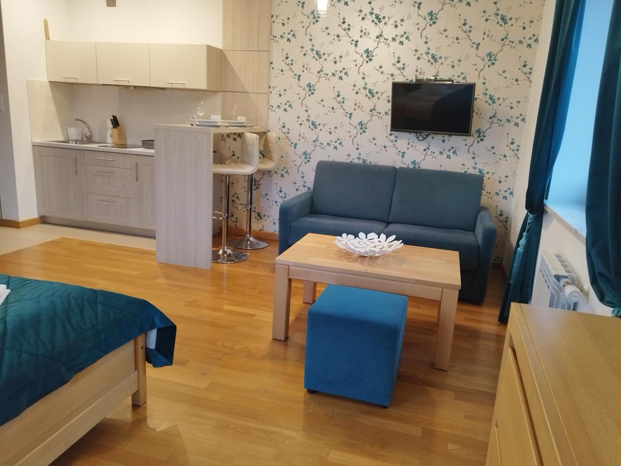 Apartamety I Pokoje Goscinne Na Jaskolczej ชเวียราโดว์-สโดรยจ์ ภายนอก รูปภาพ