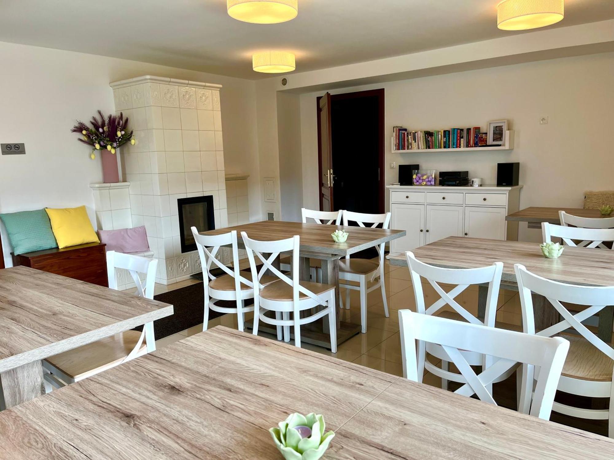 Apartamety I Pokoje Goscinne Na Jaskolczej ชเวียราโดว์-สโดรยจ์ ภายนอก รูปภาพ